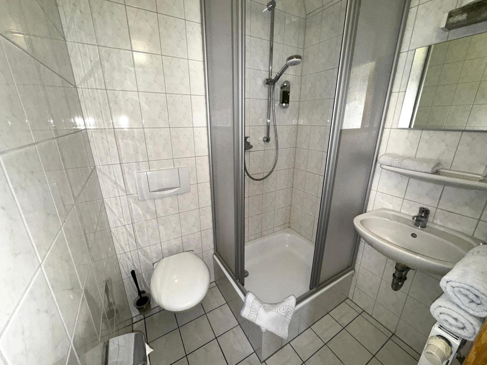 Hotel Zu Den Linden Дрезден Экстерьер фото