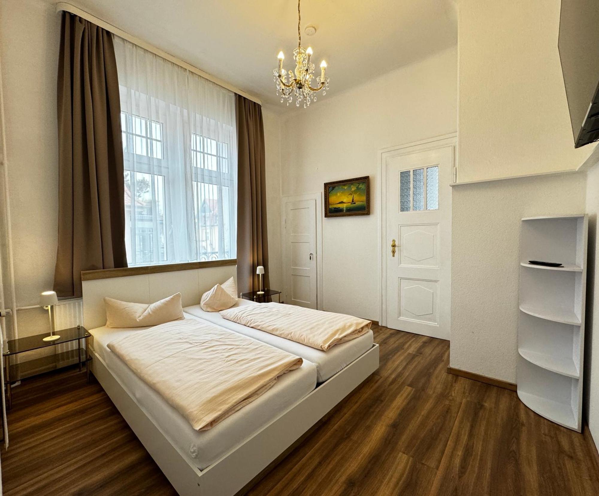 Hotel Zu Den Linden Дрезден Экстерьер фото