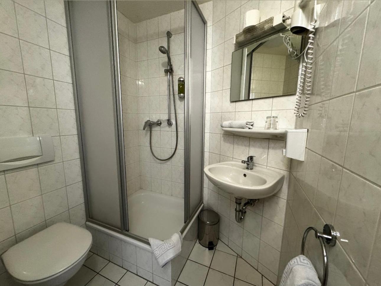Hotel Zu Den Linden Дрезден Экстерьер фото